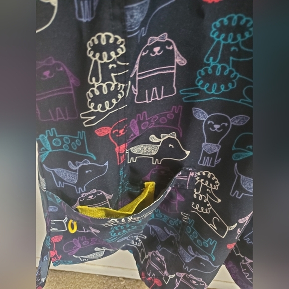 Wonderwink Dog Print Scrub Top - Picture 4 of 9
